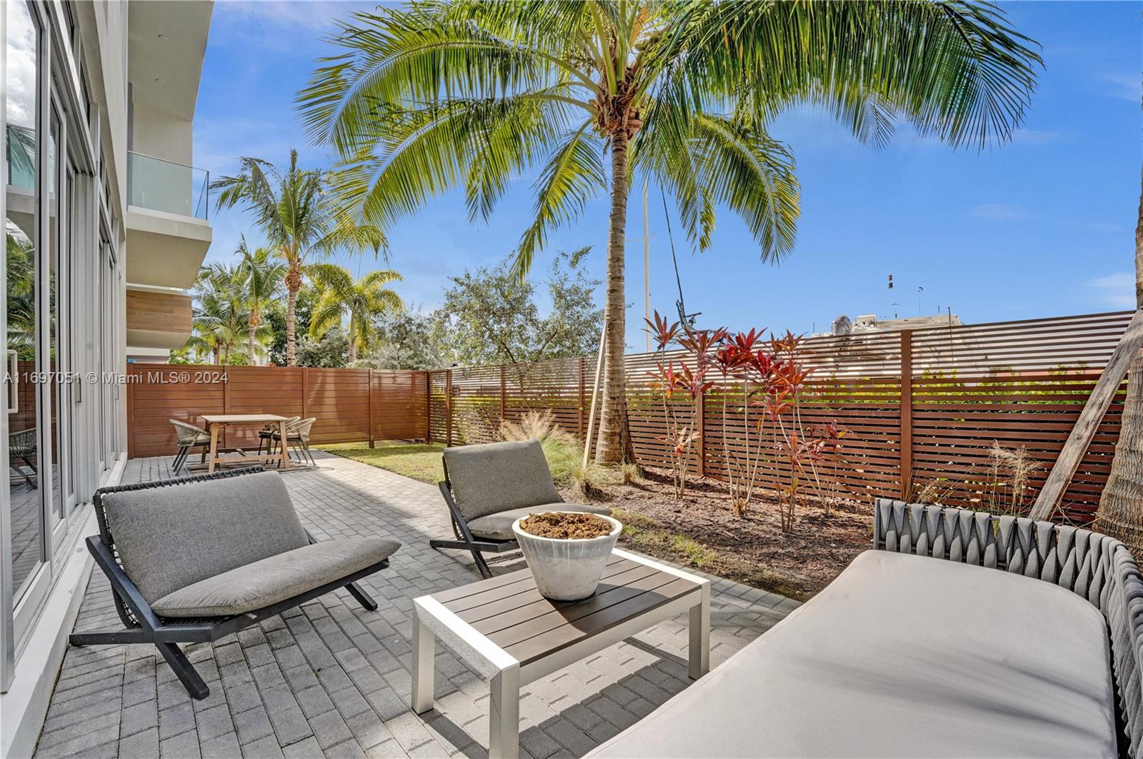 VIDA AT THE POINT - Residential