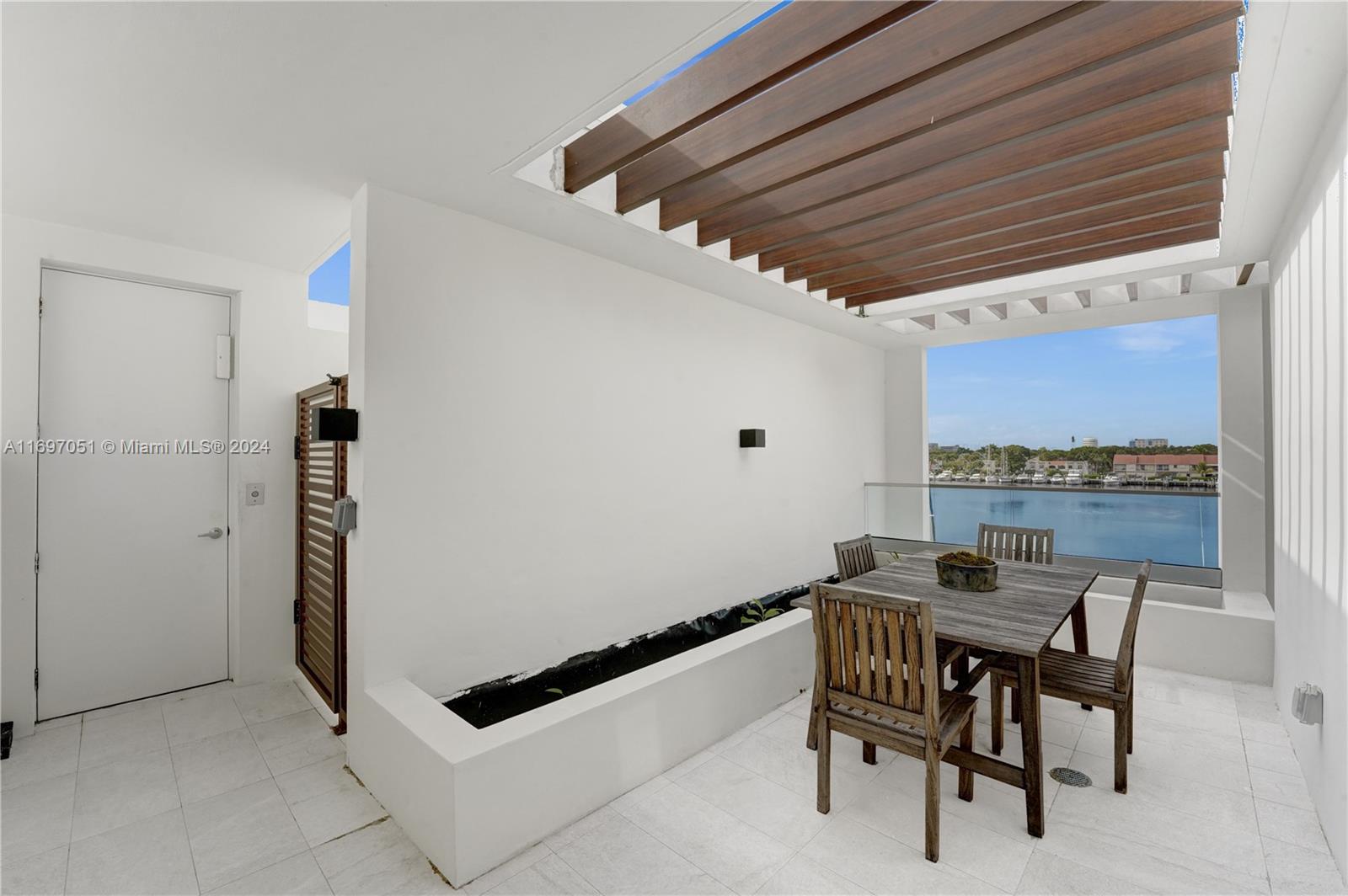 VIDA AT THE POINT - Residential