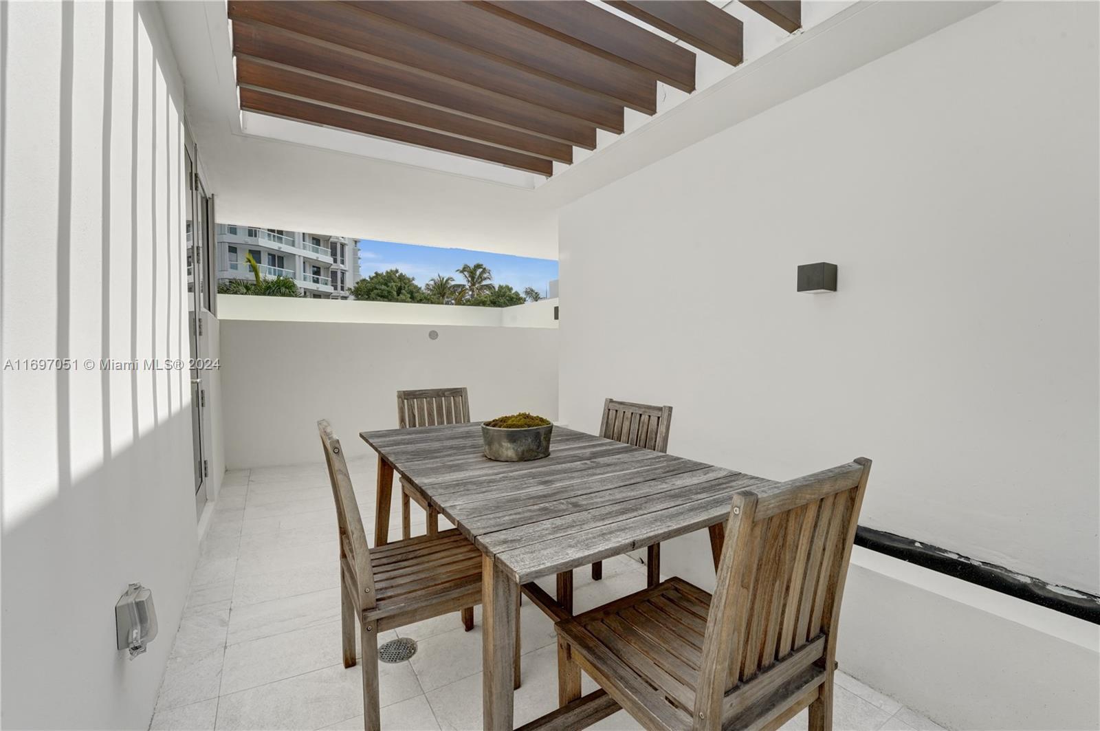 VIDA AT THE POINT - Residential