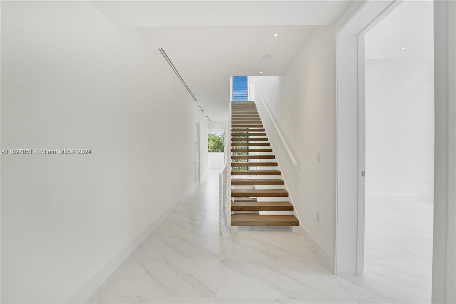 VIDA AT THE POINT - Residential