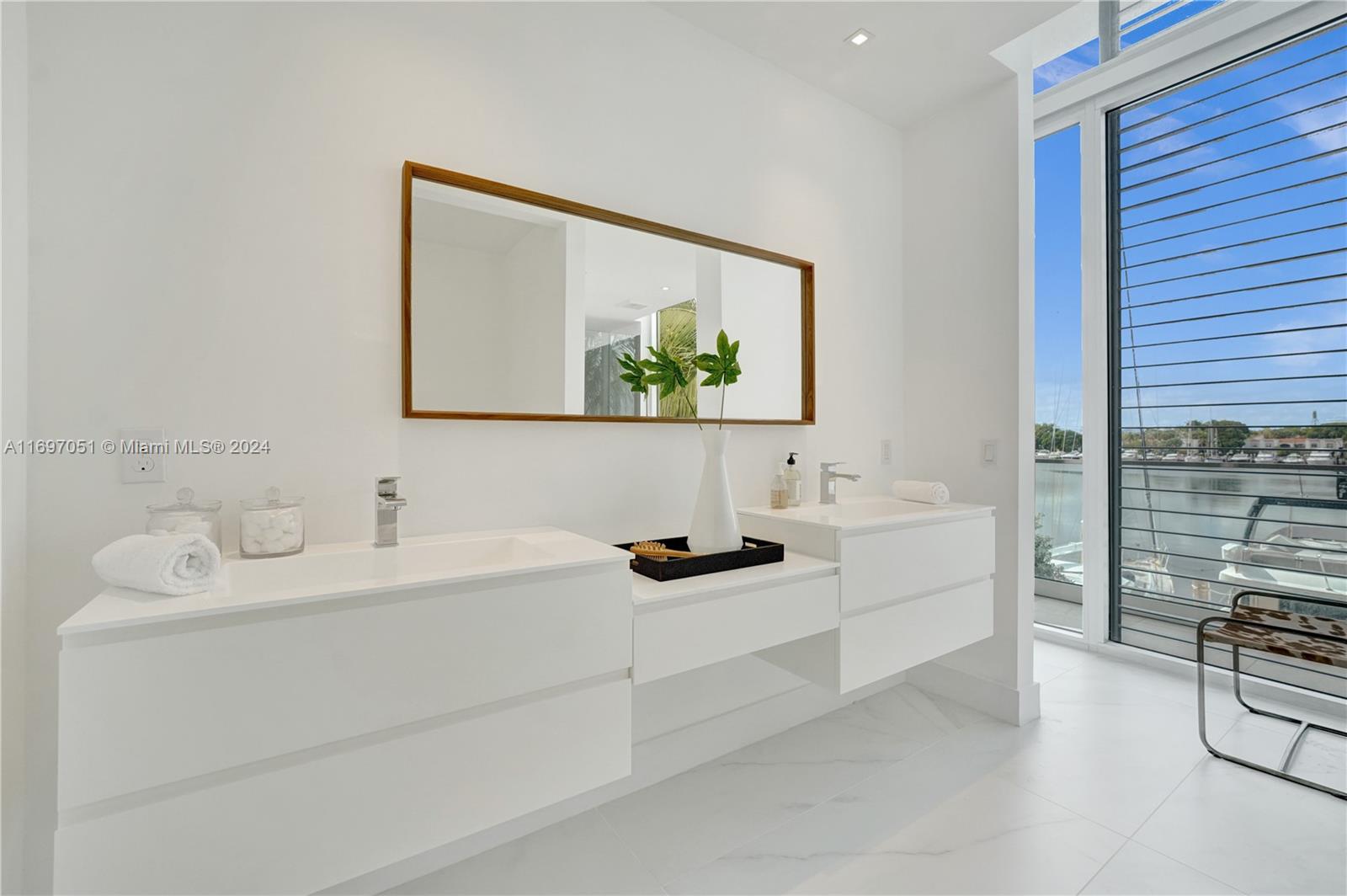 VIDA AT THE POINT - Residential