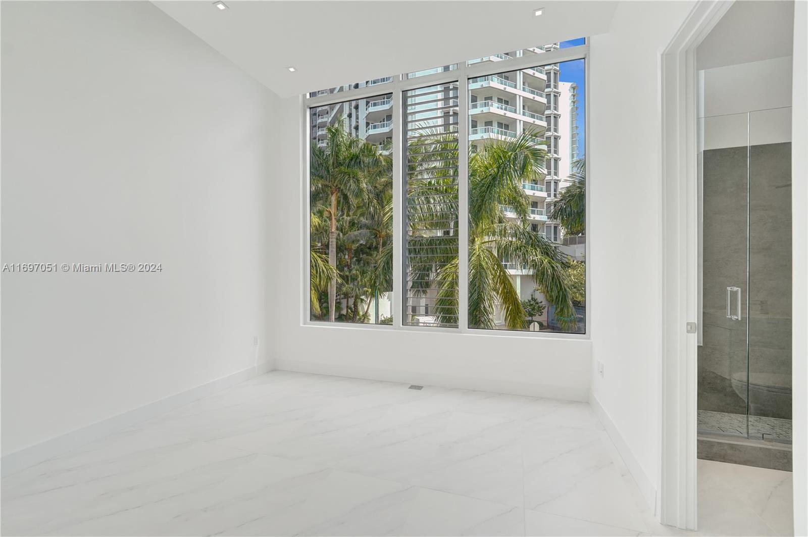 VIDA AT THE POINT - Residential