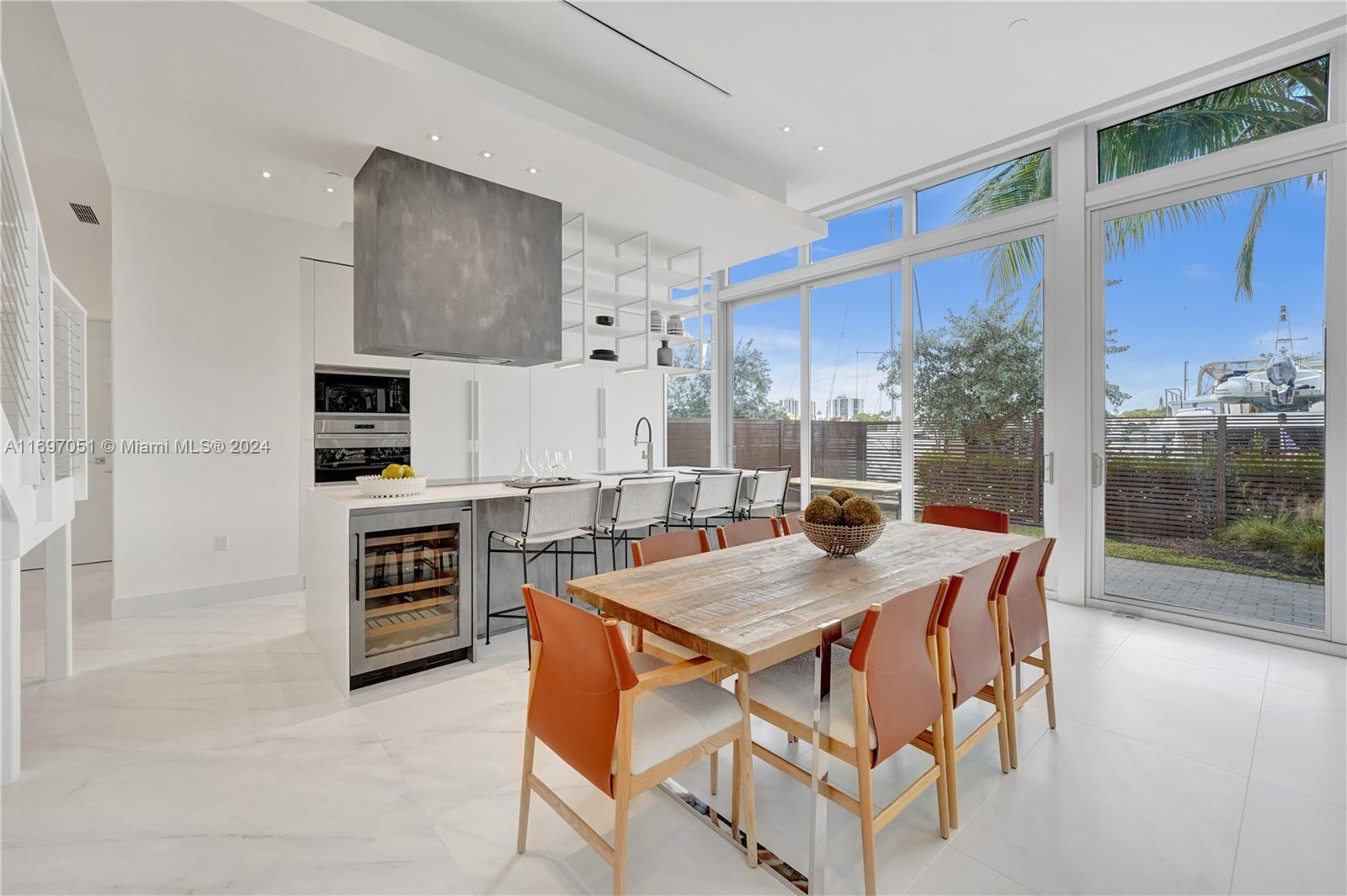 VIDA AT THE POINT - Residential