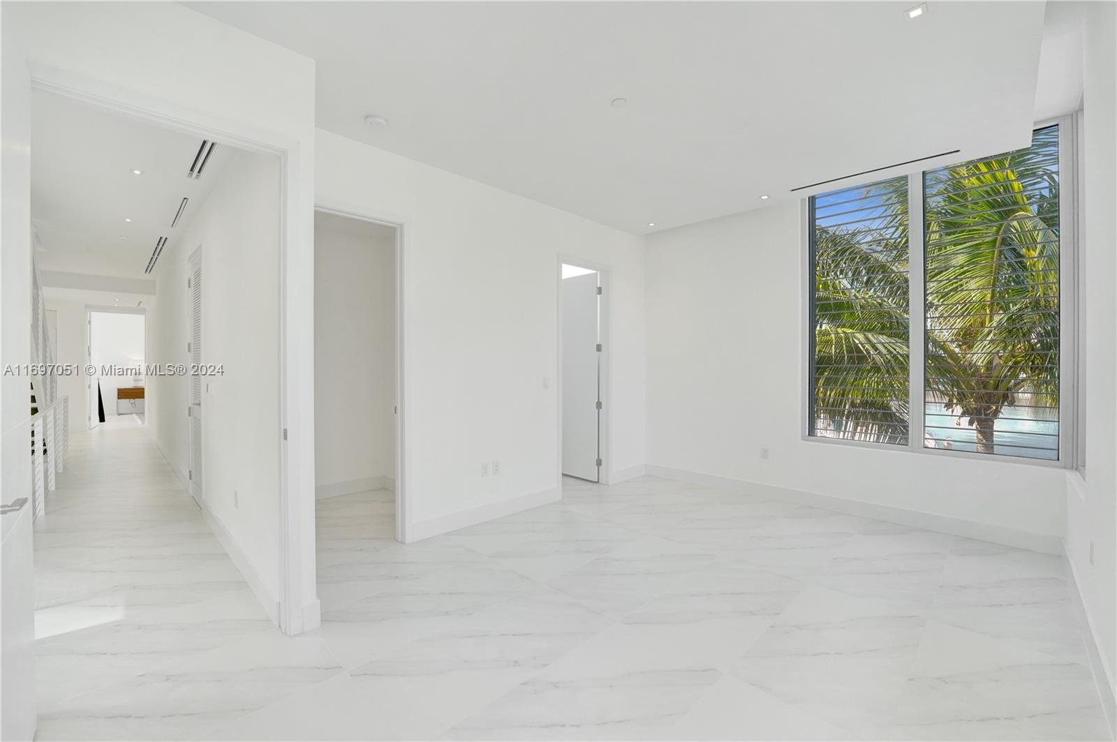 VIDA AT THE POINT - Residential