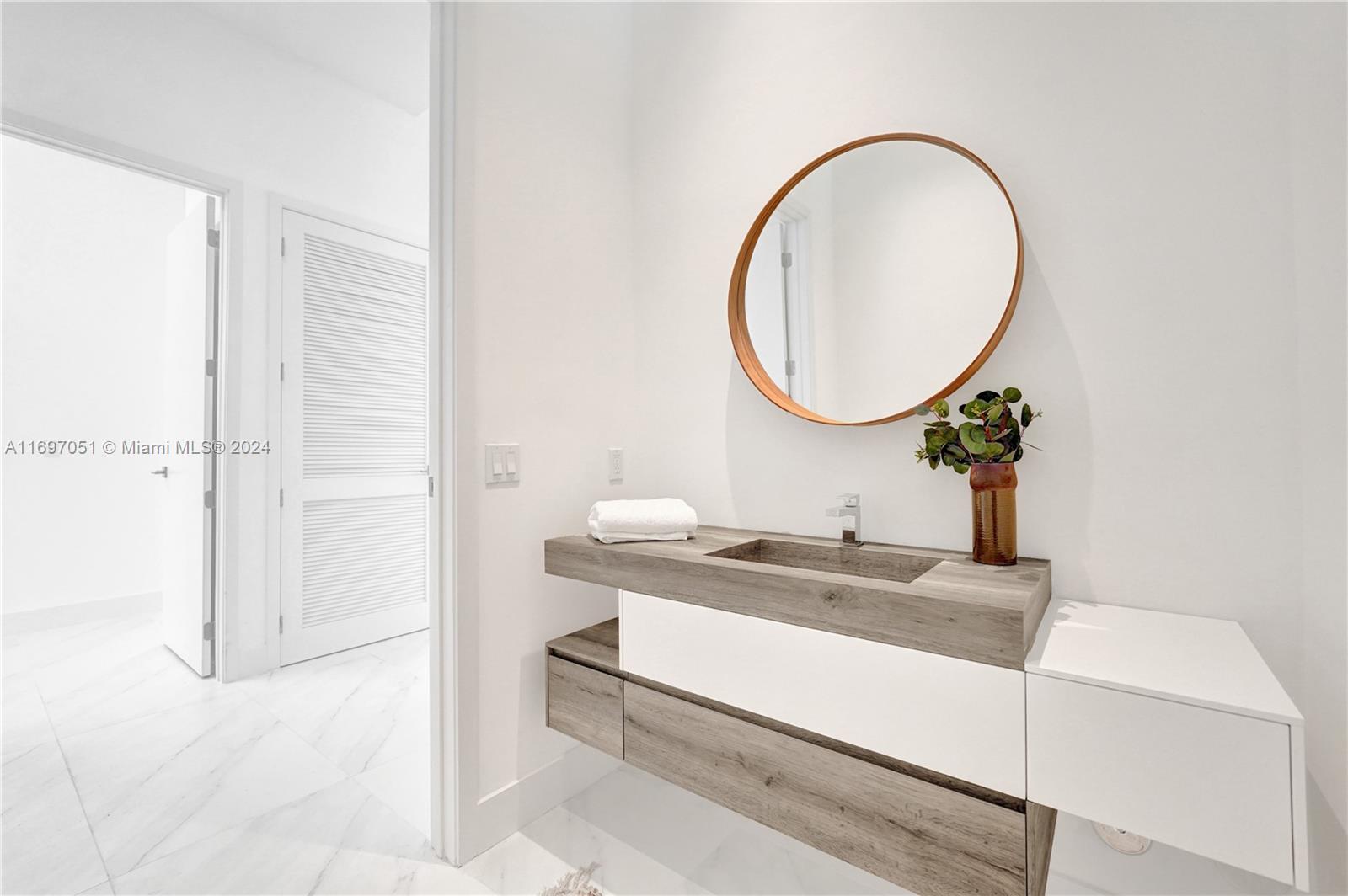 VIDA AT THE POINT - Residential