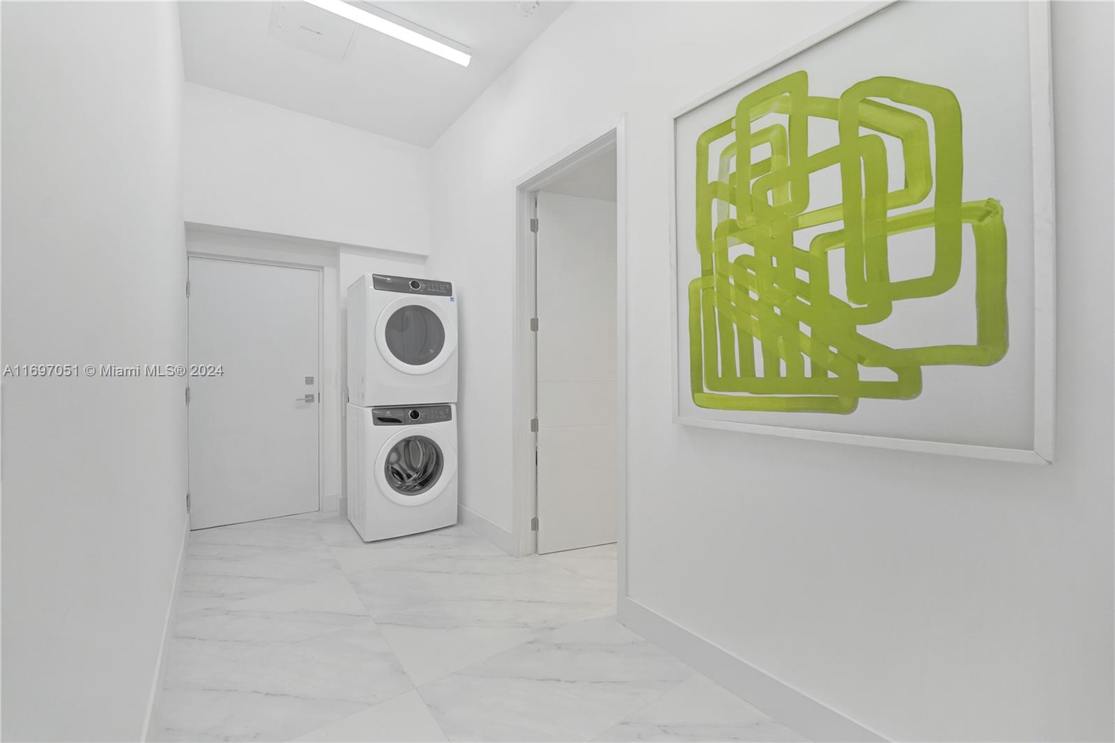 VIDA AT THE POINT - Residential