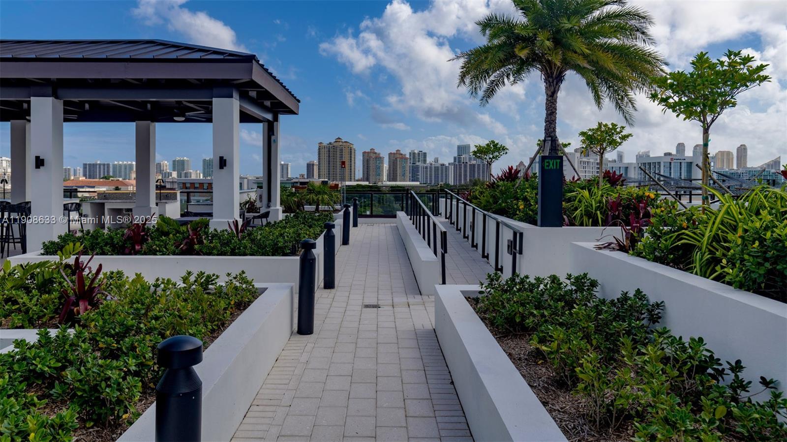 Avida Aventura - Residential Lease