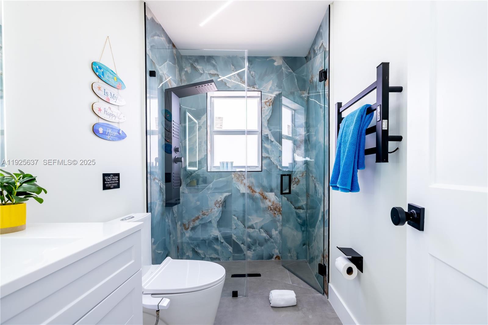 HOLLYWOOD CENTRAL BEACH - Residential Income