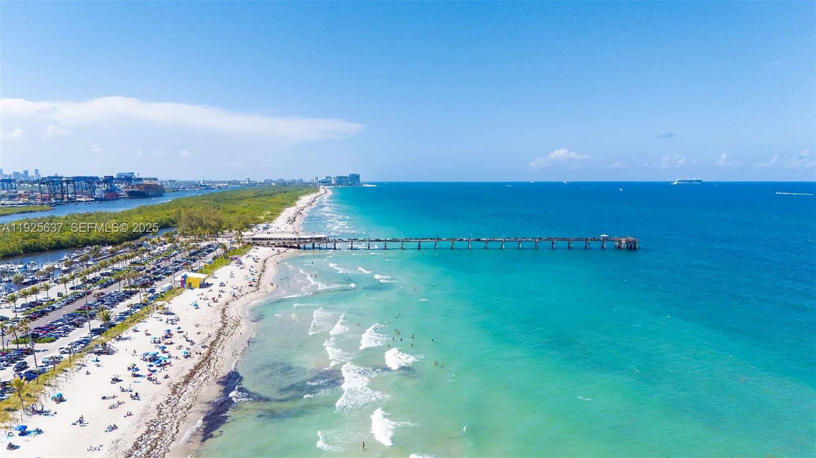 HOLLYWOOD CENTRAL BEACH - Residential Income