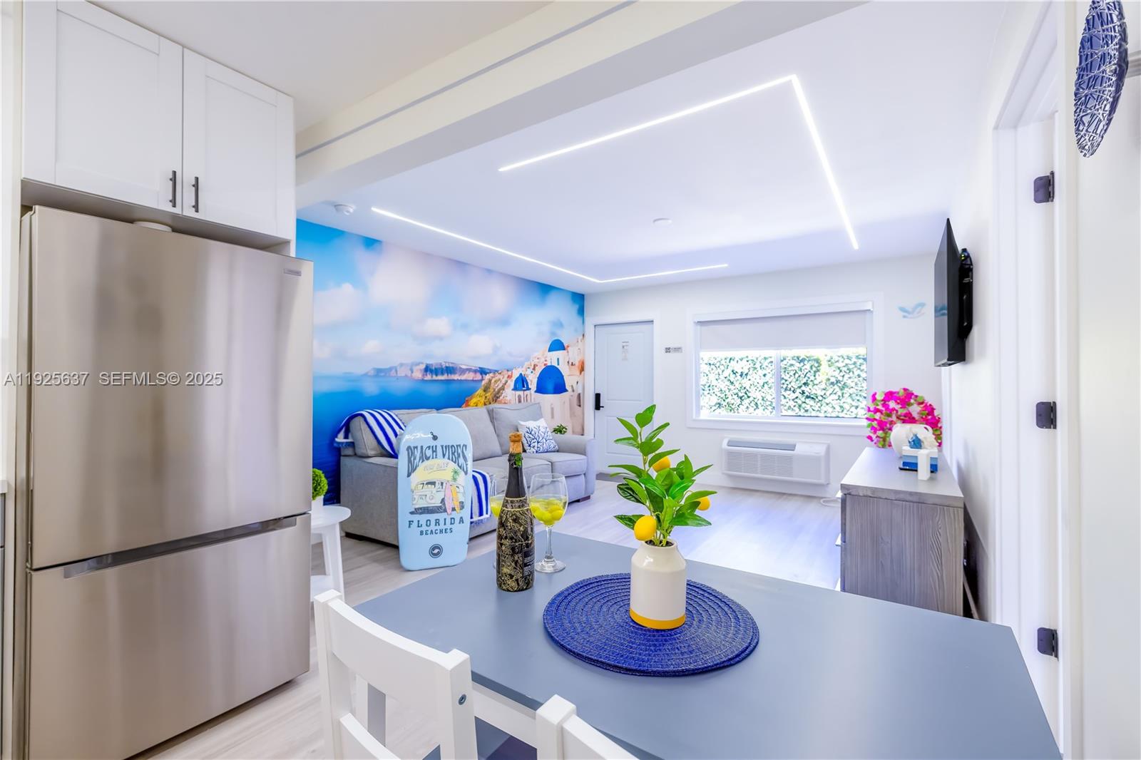 HOLLYWOOD CENTRAL BEACH - Residential Income