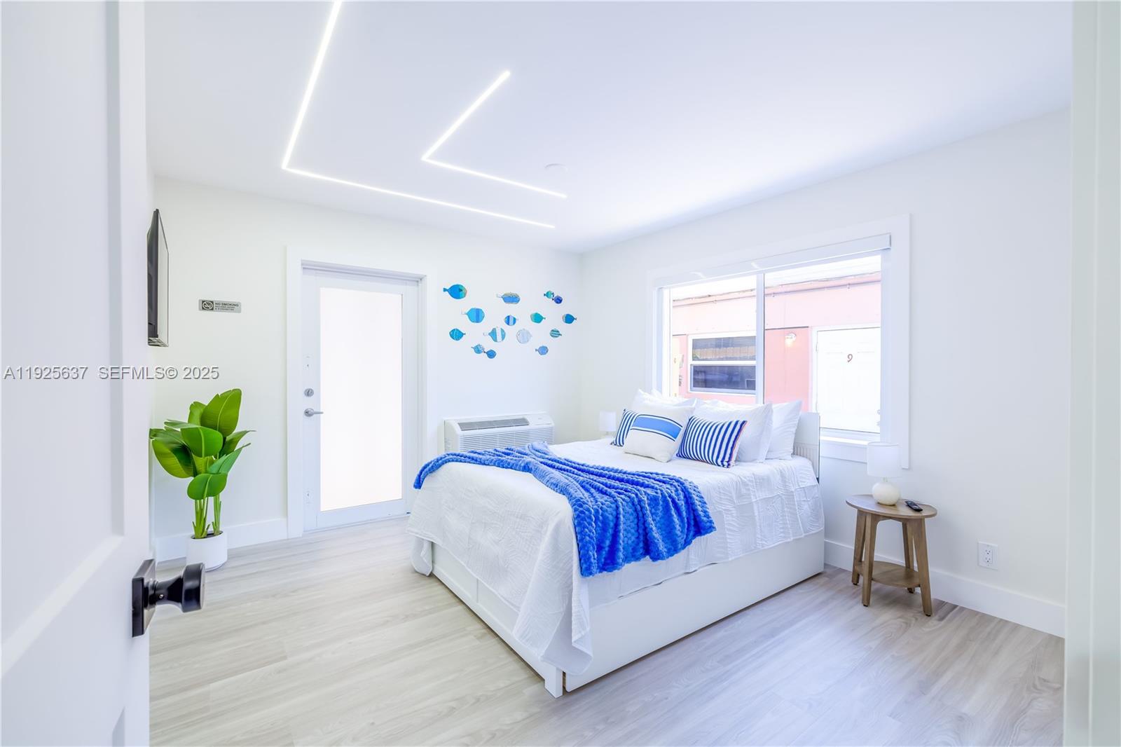 HOLLYWOOD CENTRAL BEACH - Residential Income