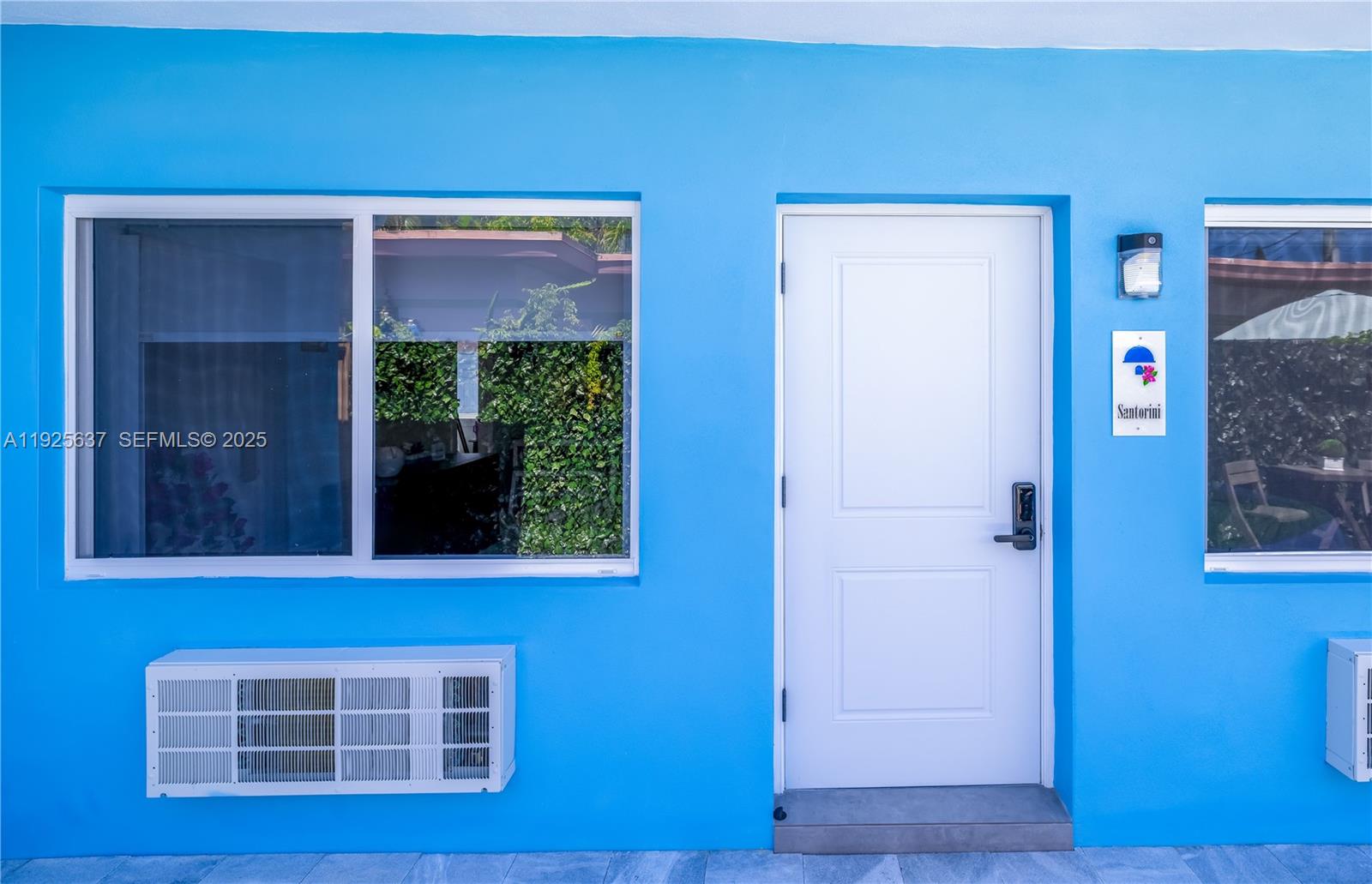 HOLLYWOOD CENTRAL BEACH - Residential Income