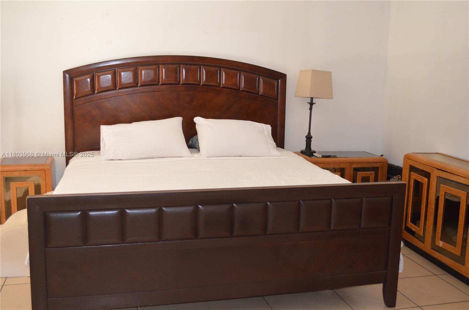 SAILBOAT CAY CONDO - Residential