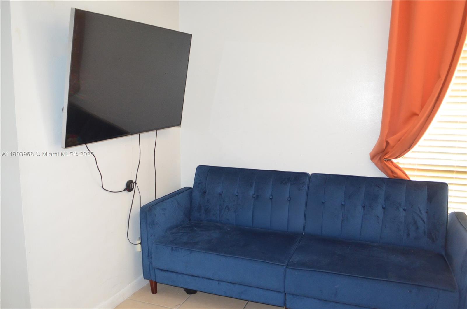 SAILBOAT CAY CONDO - Residential