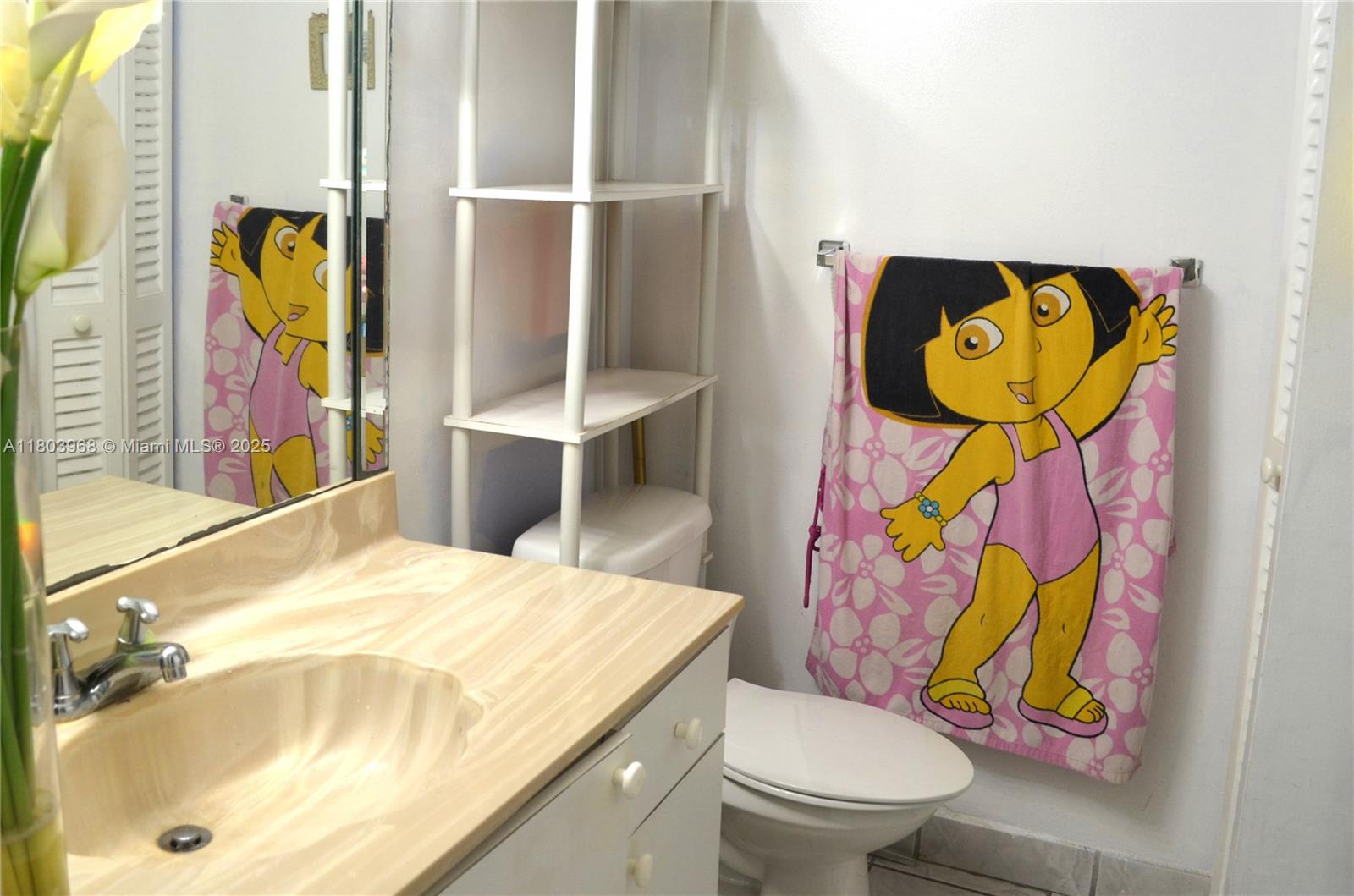 SAILBOAT CAY CONDO - Residential