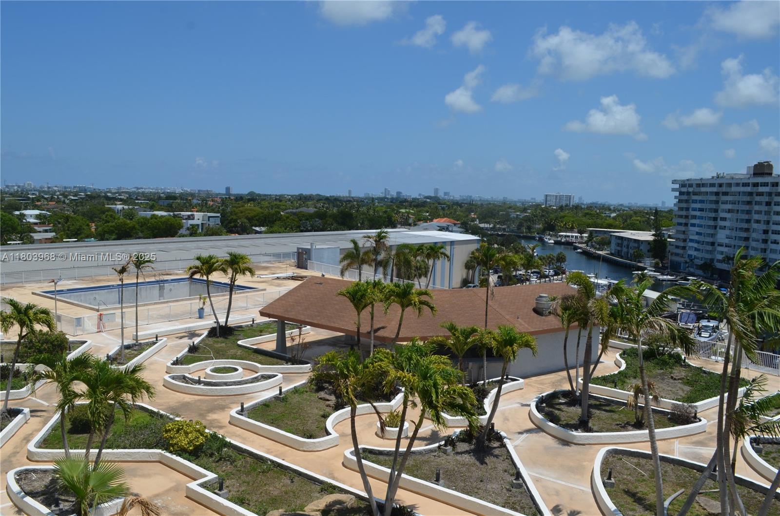 SAILBOAT CAY CONDO - Residential