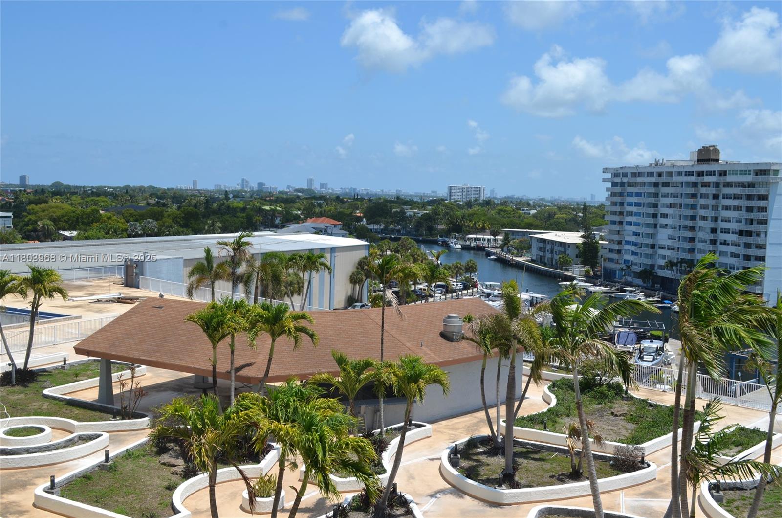 SAILBOAT CAY CONDO - Residential