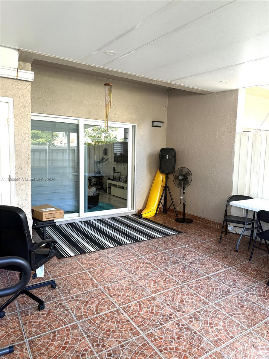 SUNSET HARBOUR SEC IV - Residential Lease