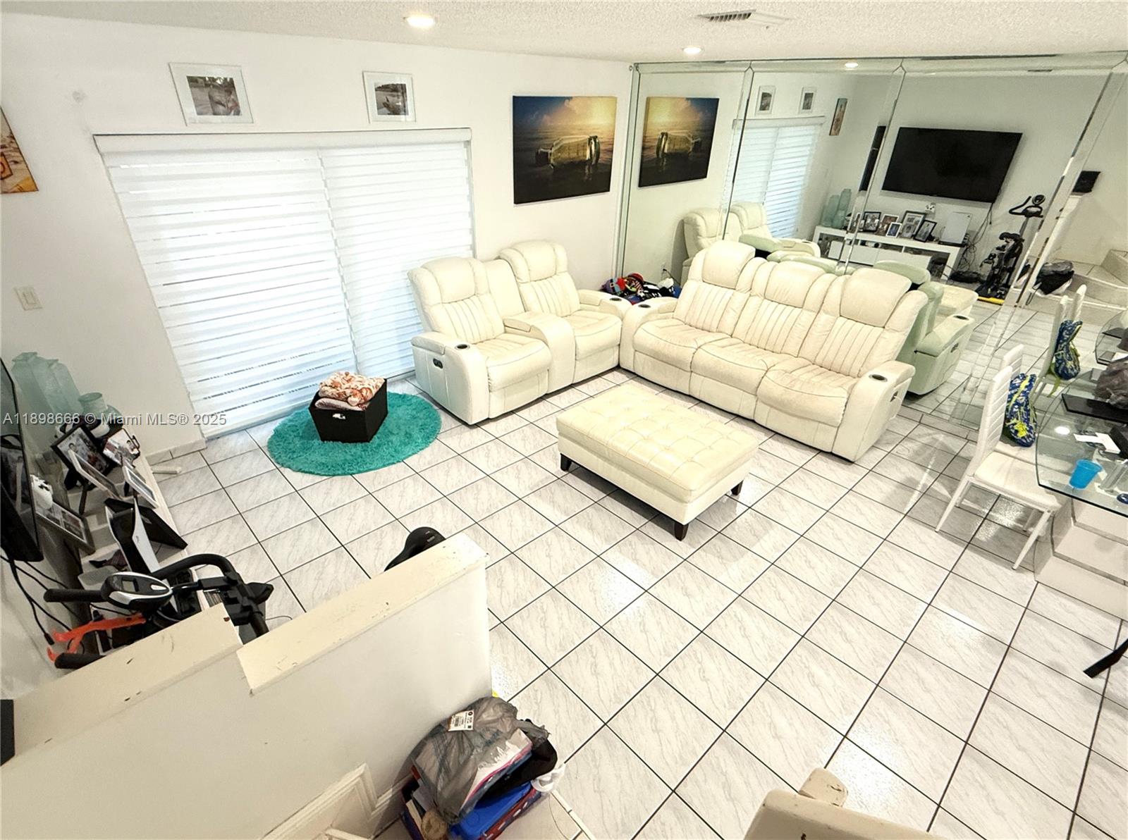 SUNSET HARBOUR SEC IV - Residential Lease