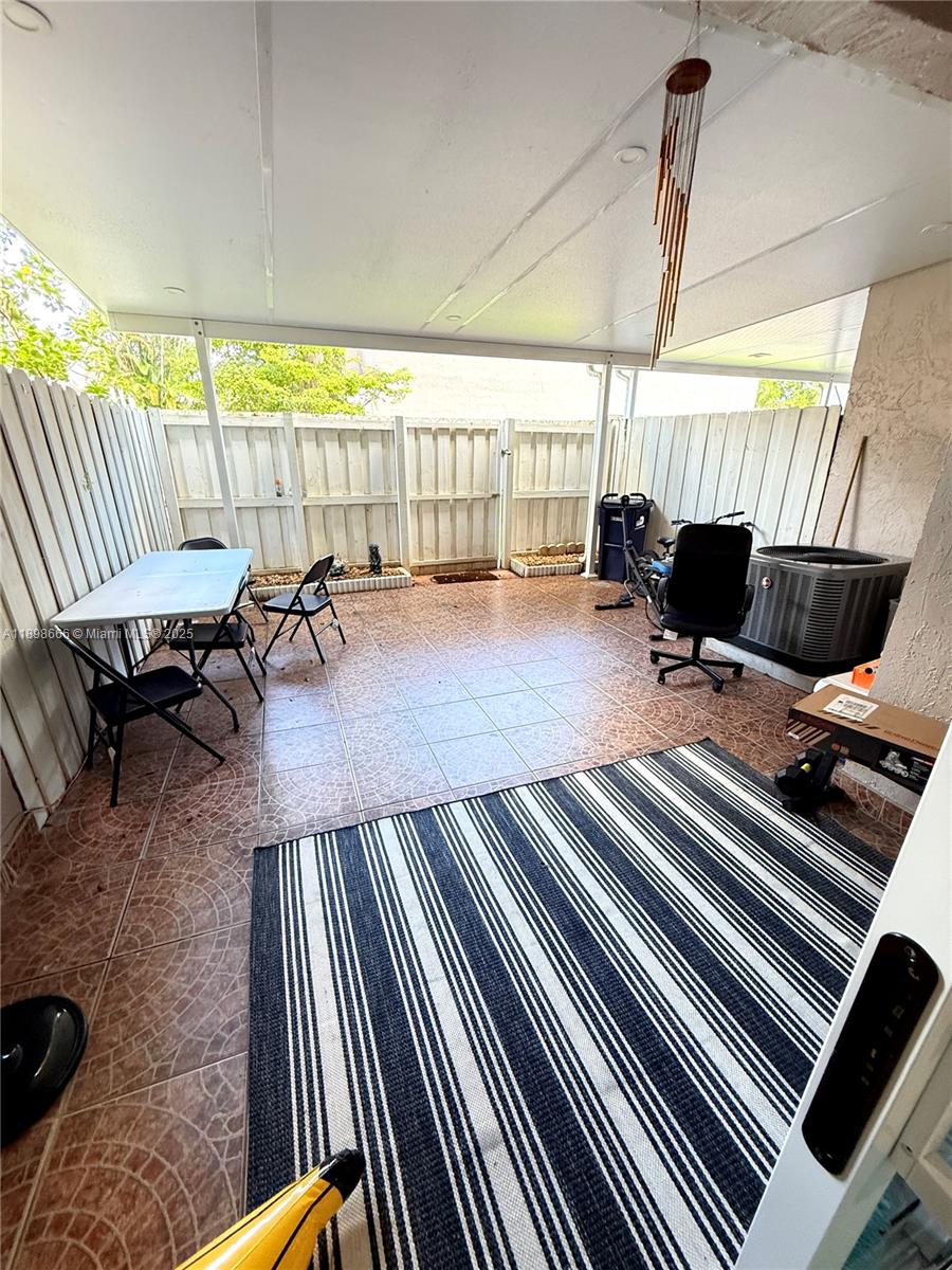 SUNSET HARBOUR SEC IV - Residential Lease