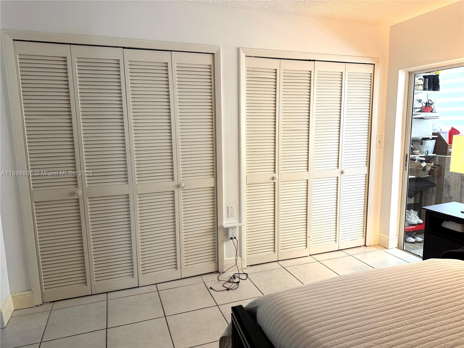 SUNSET HARBOUR SEC IV - Residential Lease