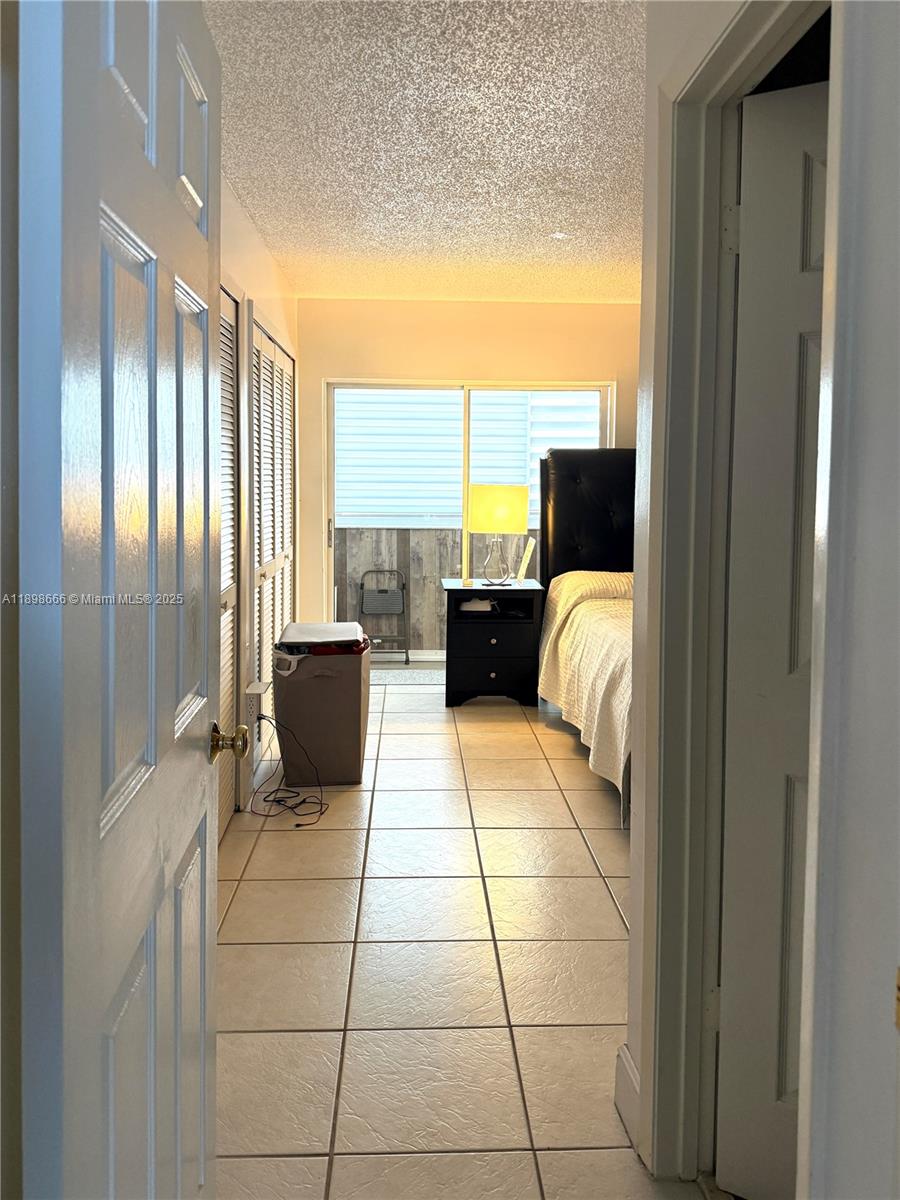 SUNSET HARBOUR SEC IV - Residential Lease