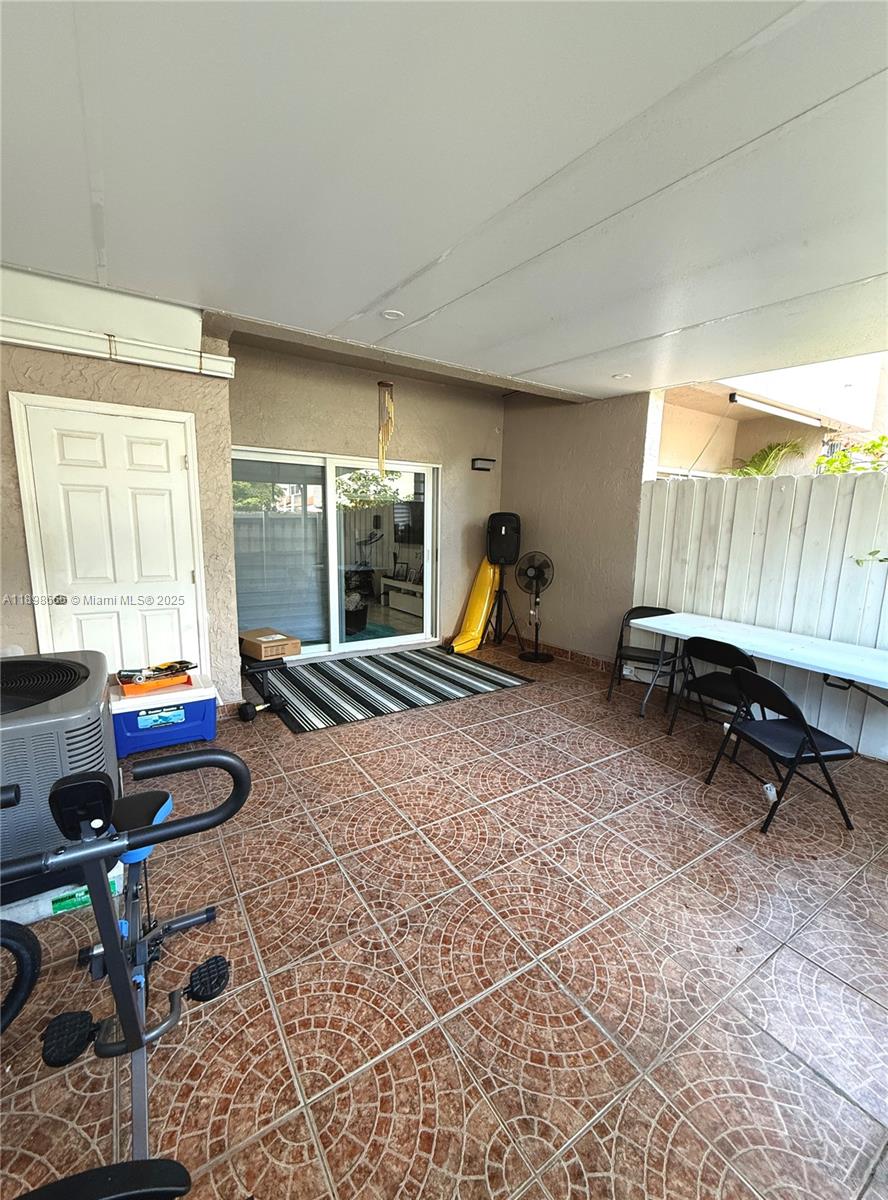 SUNSET HARBOUR SEC IV - Residential Lease