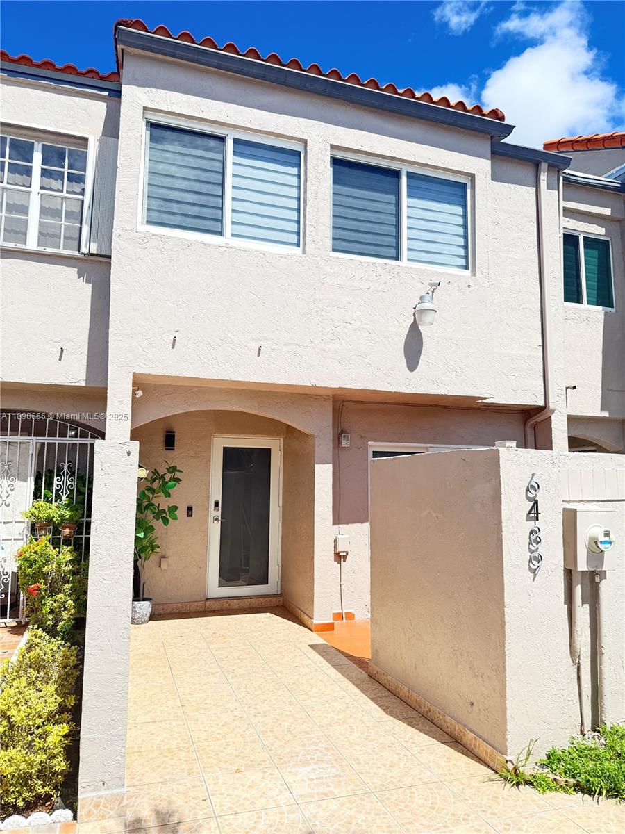 SUNSET HARBOUR SEC IV - Residential Lease