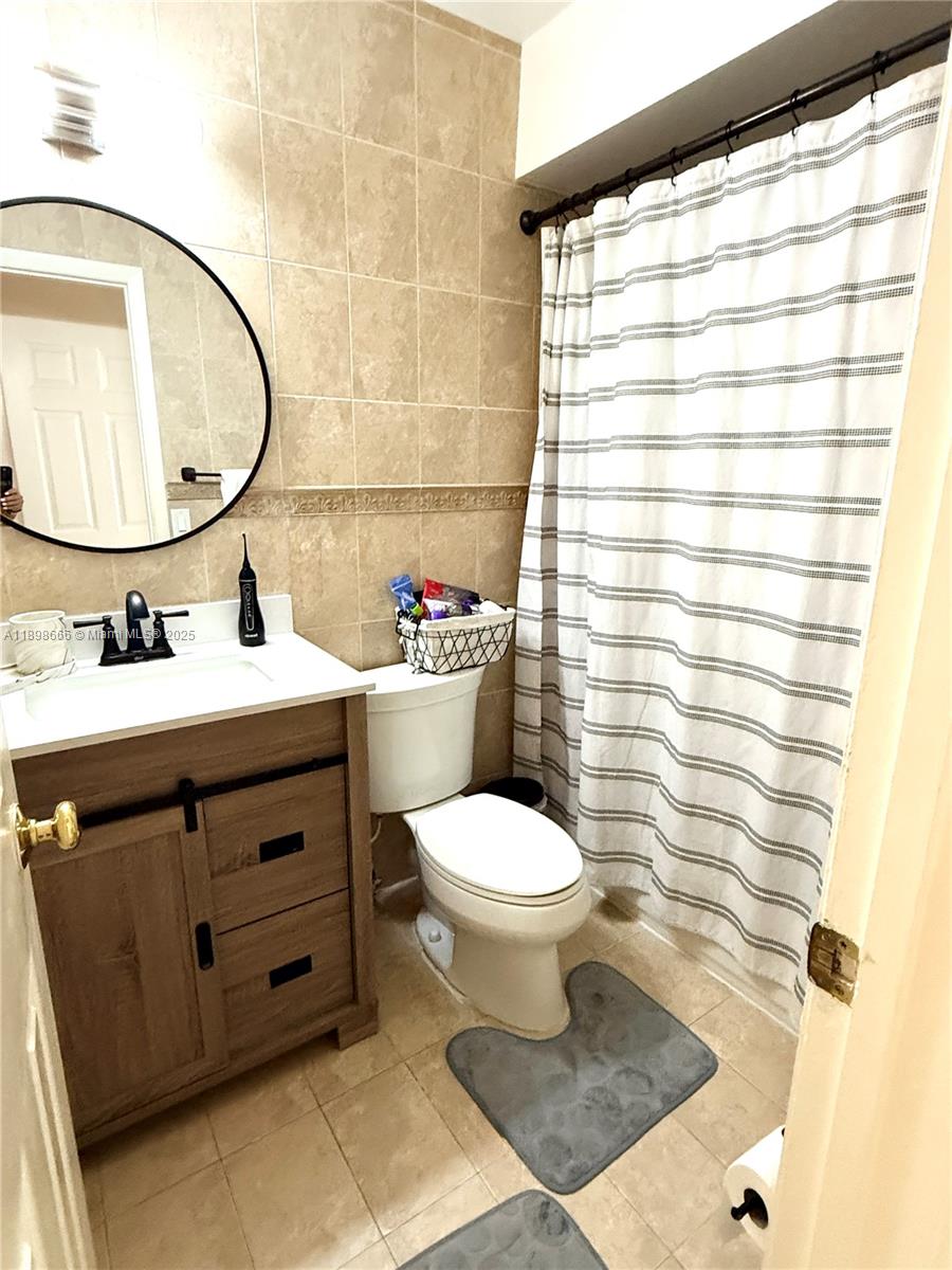 SUNSET HARBOUR SEC IV - Residential Lease