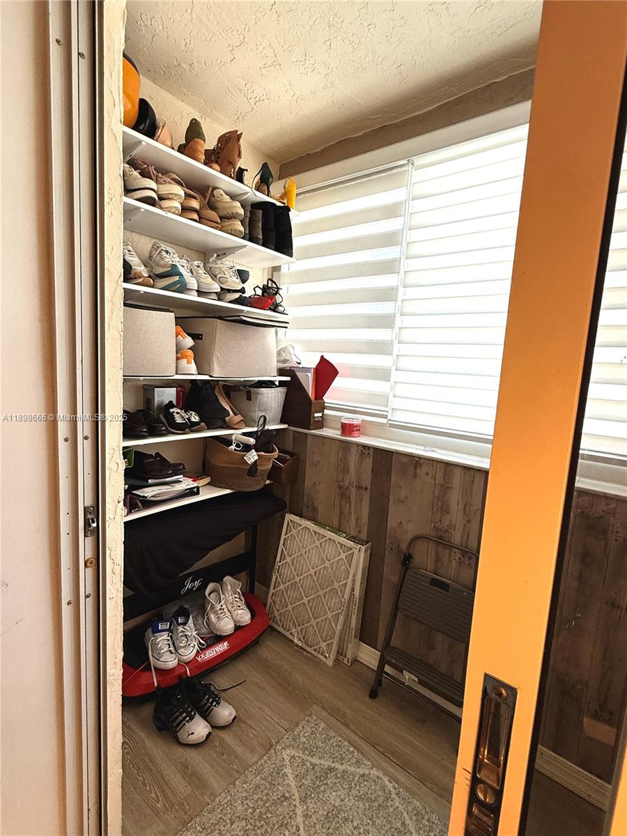 SUNSET HARBOUR SEC IV - Residential Lease