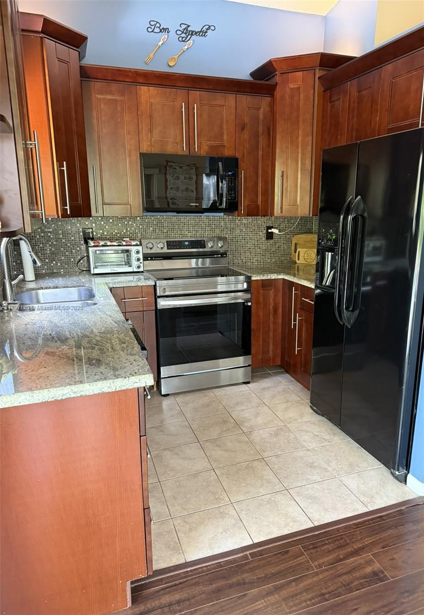 GATELAND RESIDENTIAL PLAT - Residential