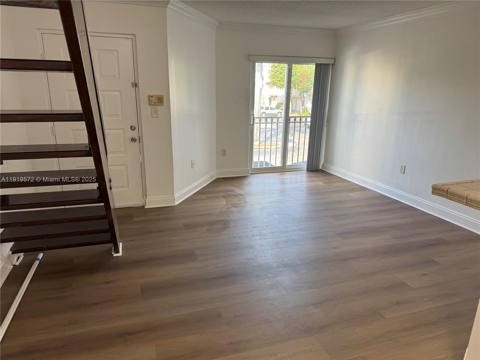 CORAL POINTE TOWNHOMES CON - Residential Lease