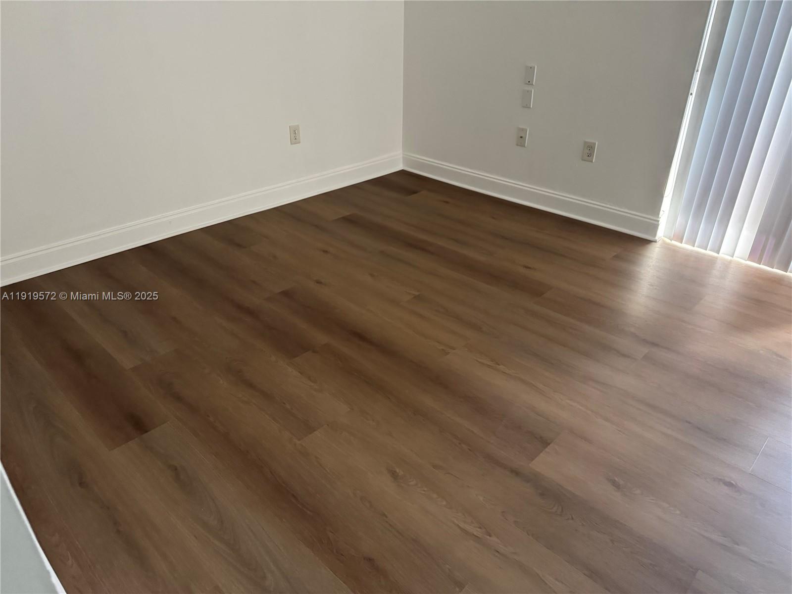 CORAL POINTE TOWNHOMES CON - Residential Lease