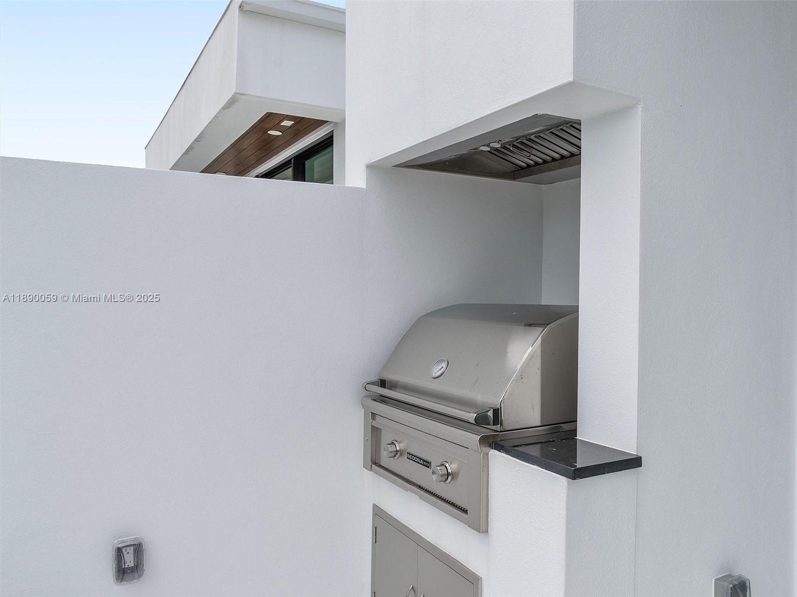 EASTERN SHORES - Residential