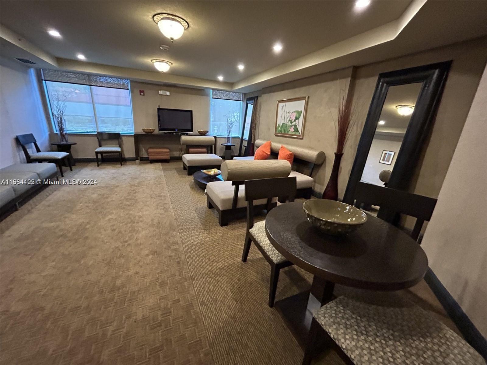 KEYSTONE VILLAS CONDO - Residential Lease