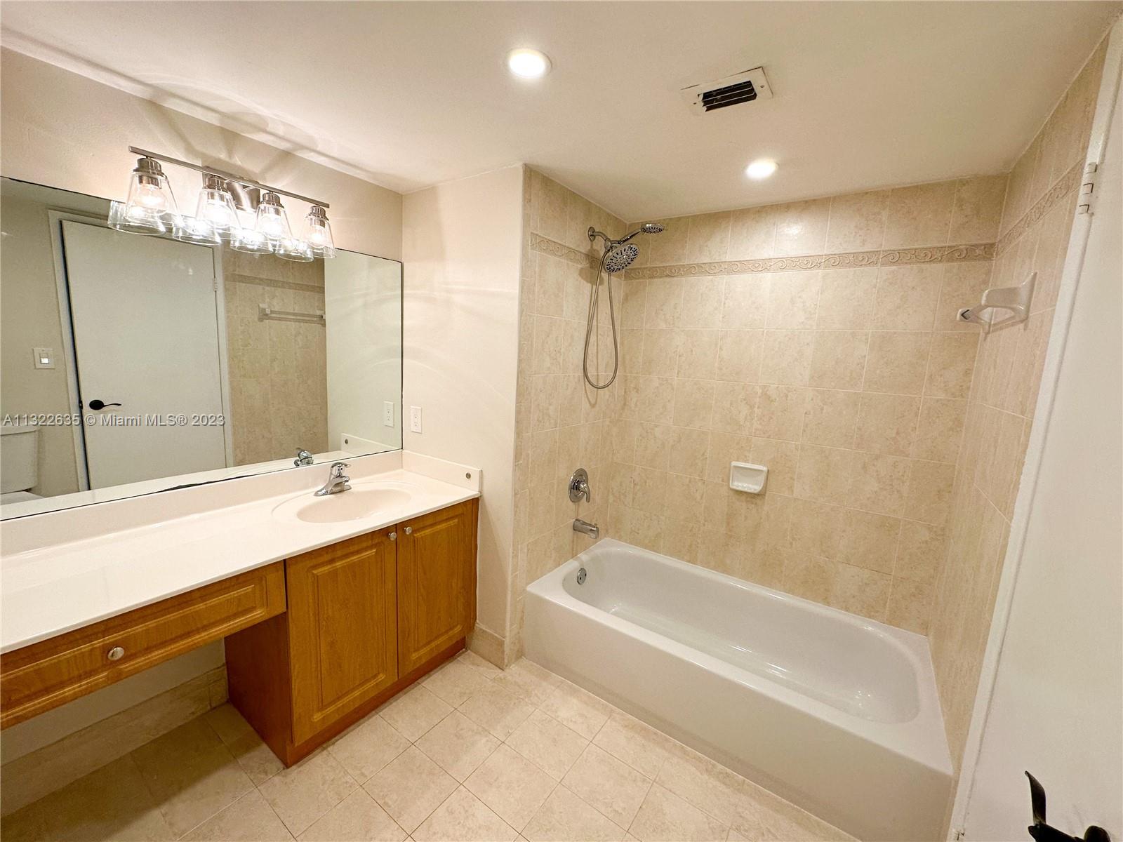 THE GREENS AT DORAL CONDO - Residential Lease