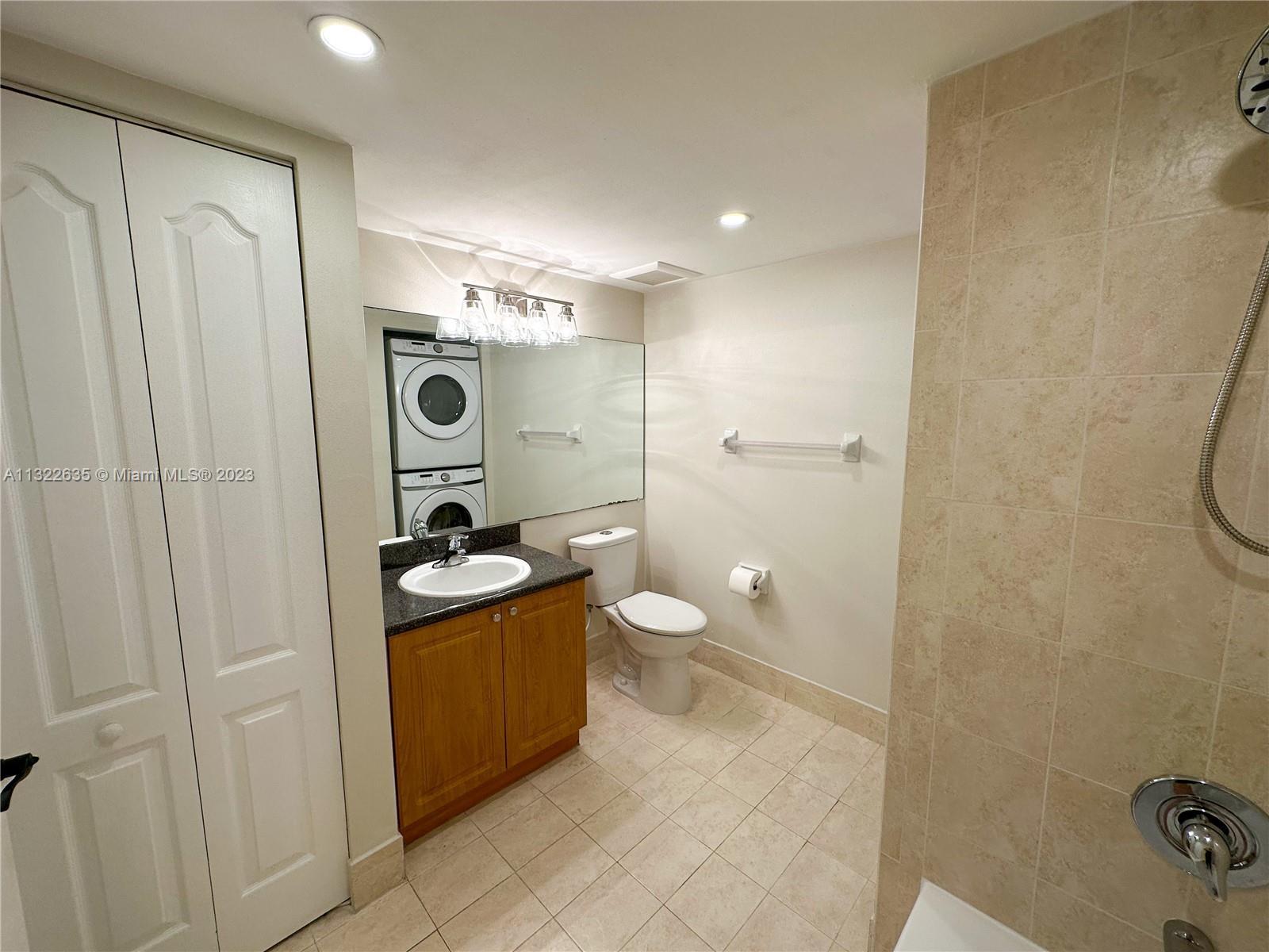 THE GREENS AT DORAL CONDO - Residential Lease