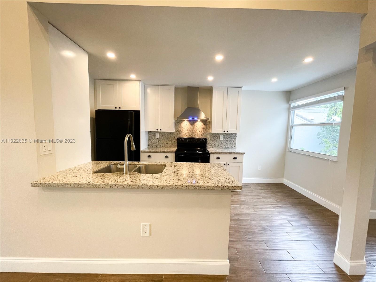 THE GREENS AT DORAL CONDO - Residential Lease