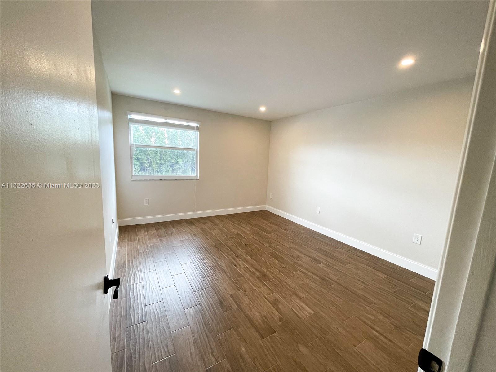 THE GREENS AT DORAL CONDO - Residential Lease