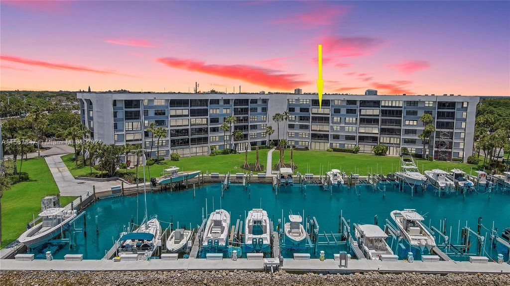 Photo of 1648 Jupiter Cove Dr #512B, Jupiter, FL 33469 (MLS # A11567847)