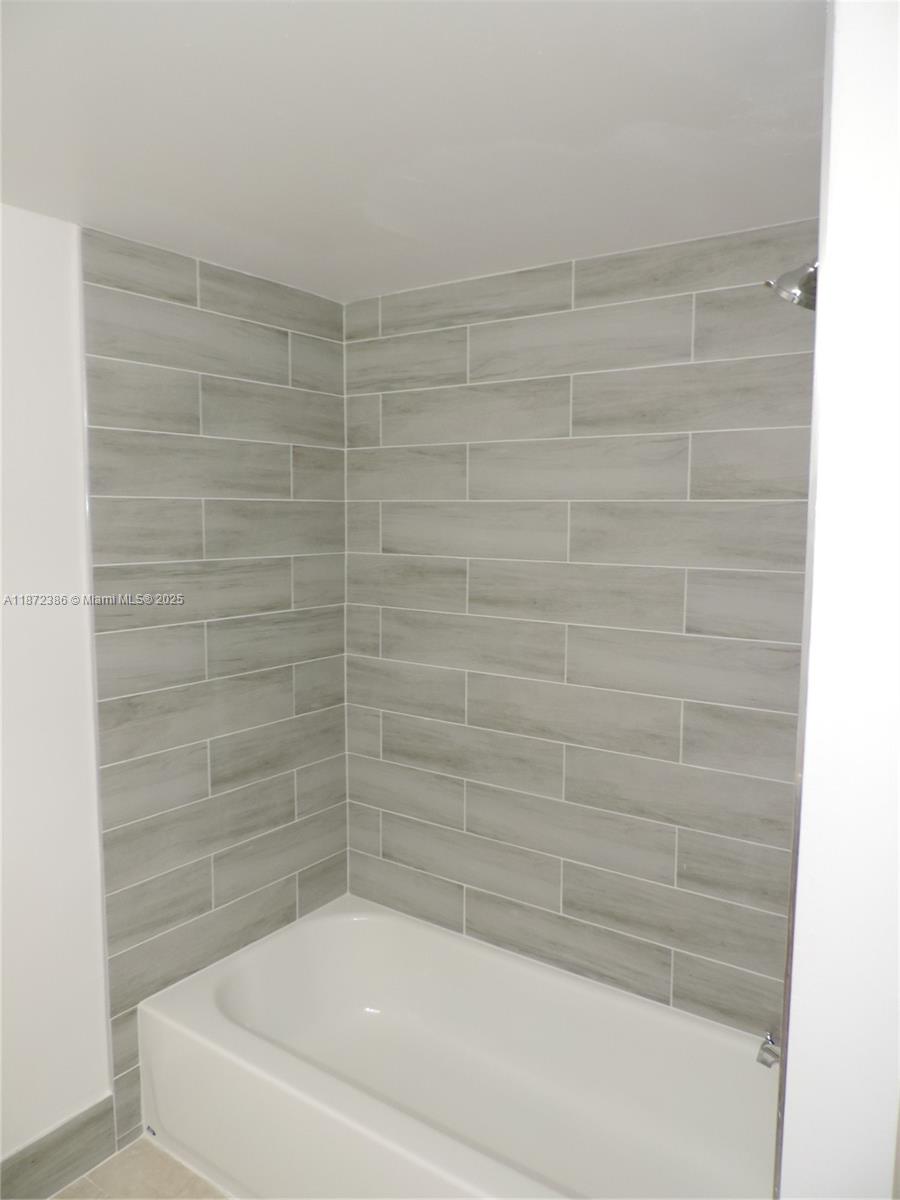 ST ANDREWS CONDO - Residential Lease