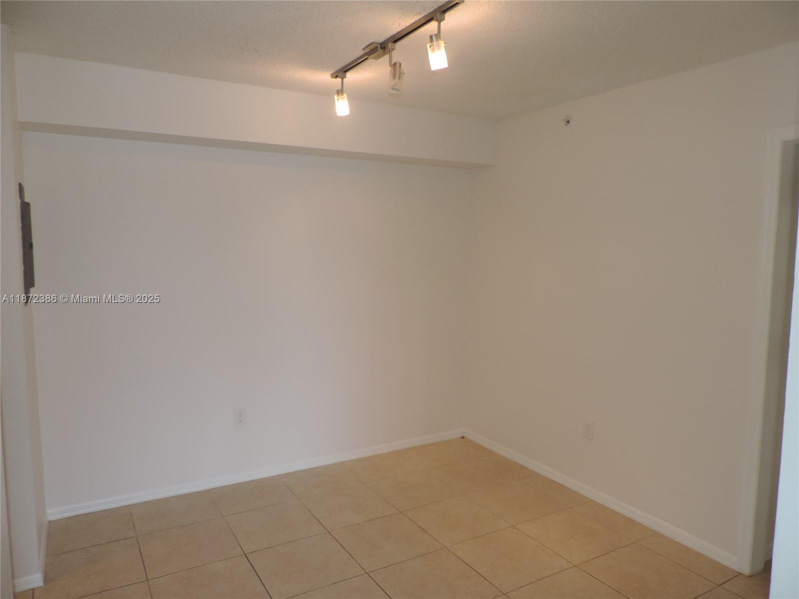 ST ANDREWS CONDO - Residential Lease