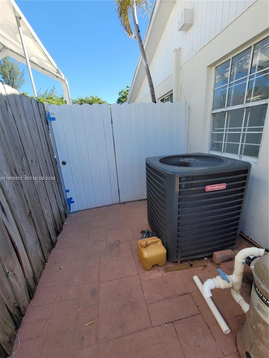 SOUTHERN ESTS 4TH ADDN - Residential