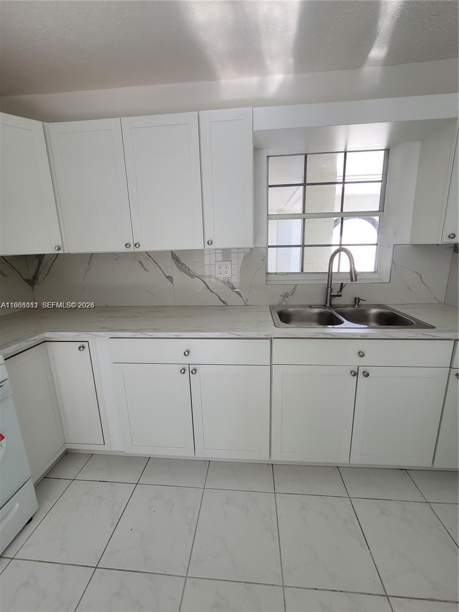 SOUTHERN ESTS 4TH ADDN - Residential