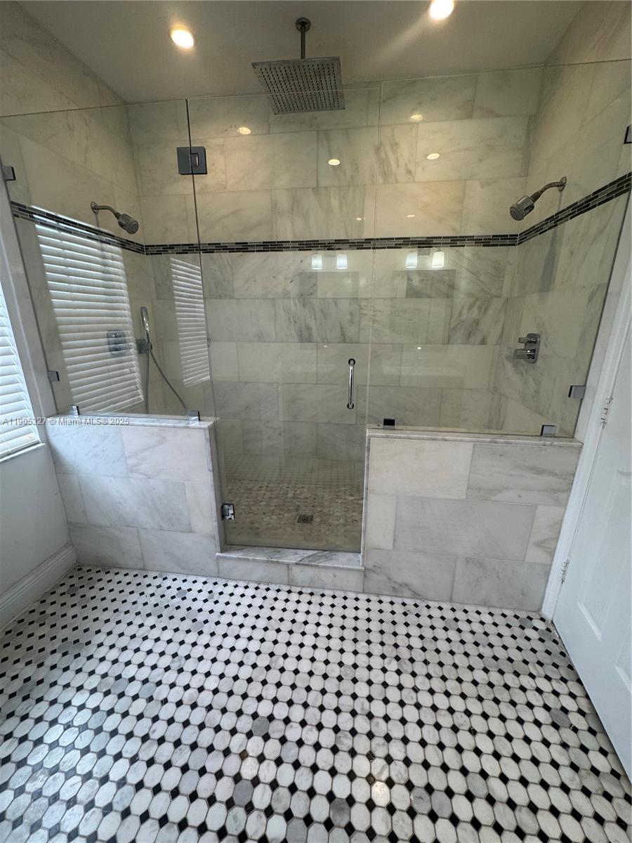 EFM ESTATES SEC 3 - Residential Lease