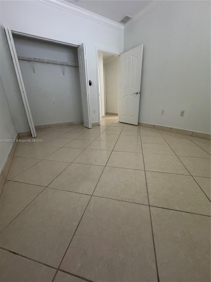 EFM ESTATES SEC 3 - Residential Lease