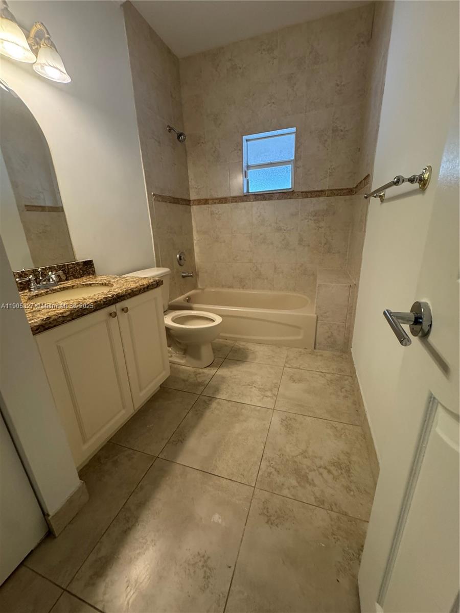 EFM ESTATES SEC 3 - Residential Lease