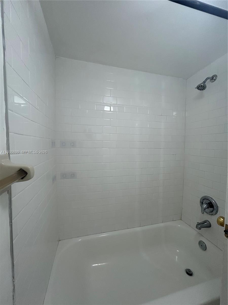 EL PUEBLO DE VERA CONDO - Residential