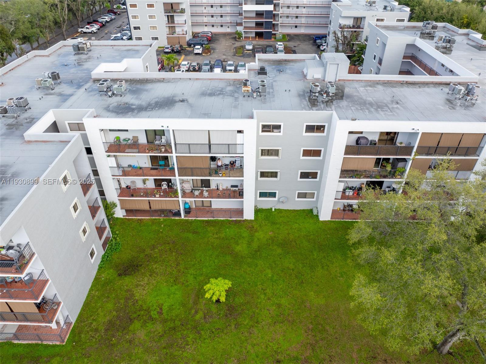 EL PUEBLO DE VERA CONDO - Residential