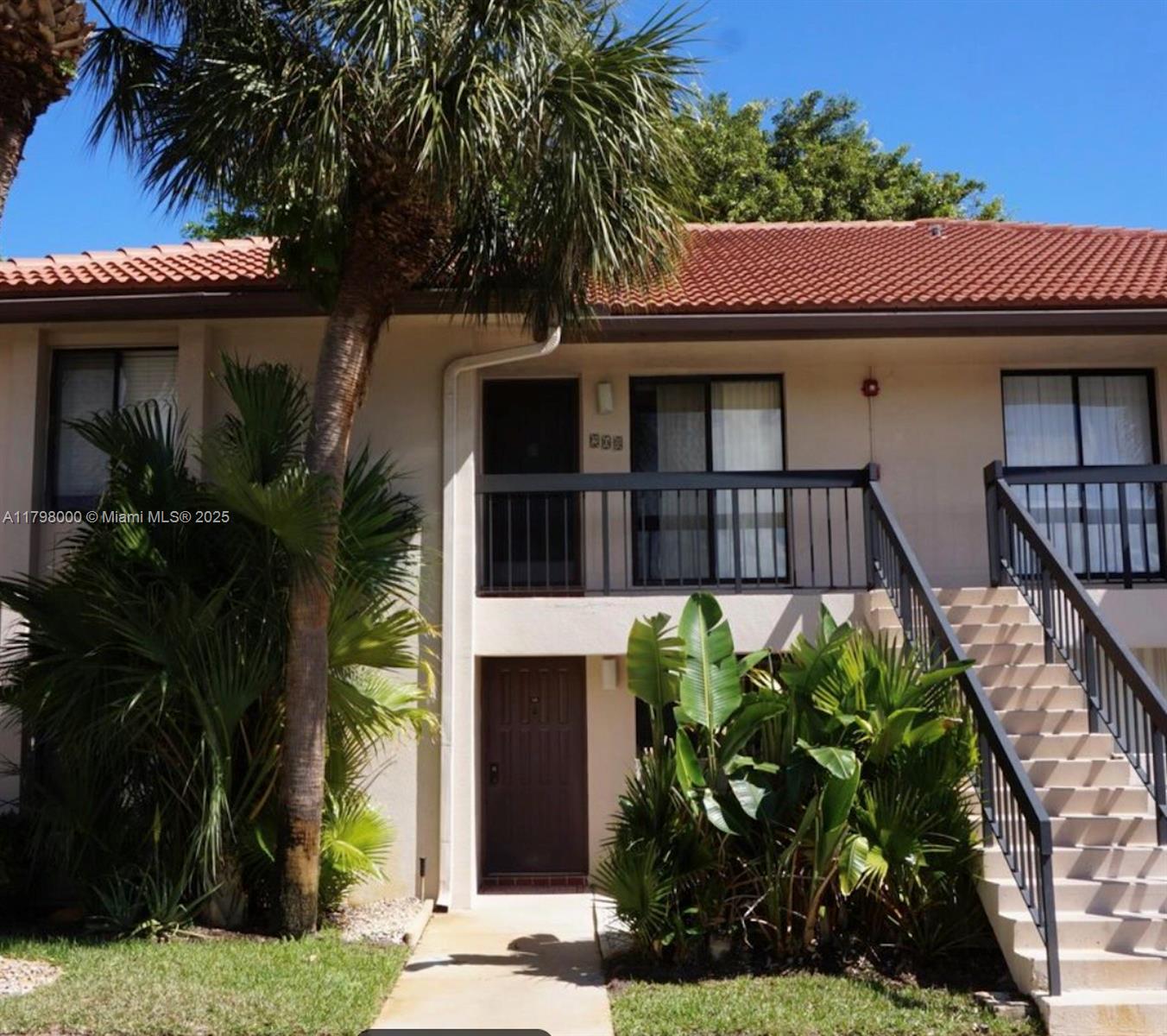SAN REMO GOLF & TENNIS CL - Residential Lease